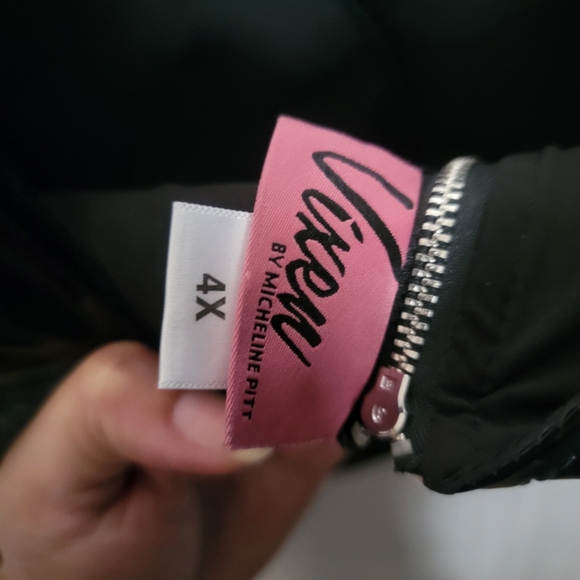 Vixen Miss Kitty Babydoll Top In Black Vinyl - Picture 4 of 4